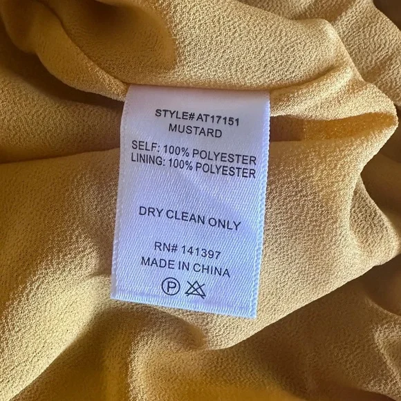 ASTR Jacquard One-Shoulder Bubble Hem Blouse | Mustard | Size S | NWOT - Picture 6 of 7